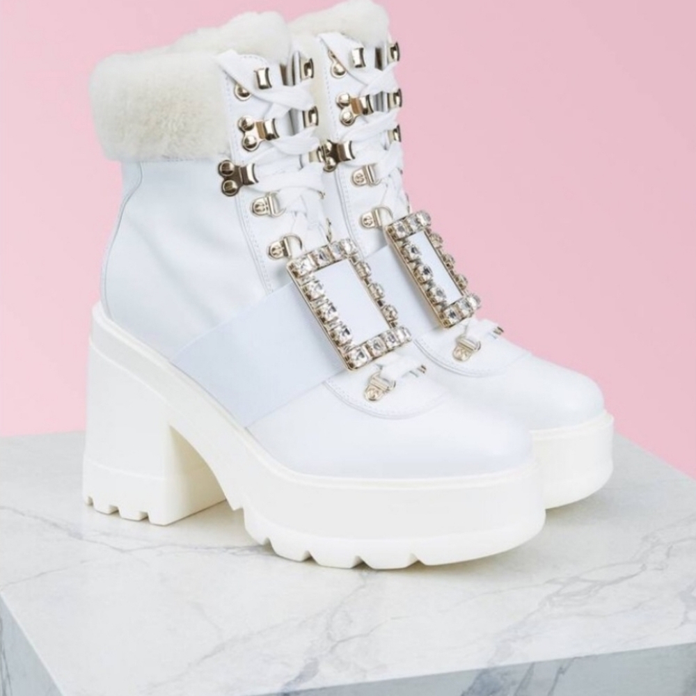 Roger Vivier Boots